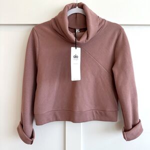 NWT Alo Yoga Soleil Long Sleeve Cropped Turtleneck Rosewater Heather Medium